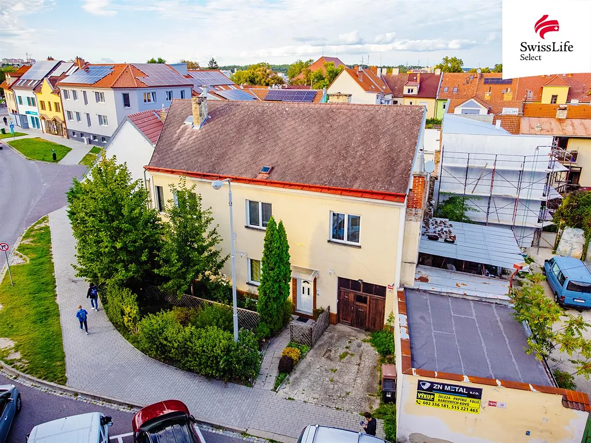 Prodej rodinného domu 376 m², pozemek 154 m²